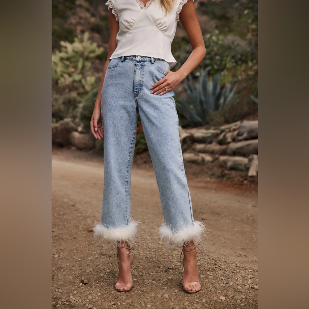 NWT Addison Faux Feather Trim Jeans